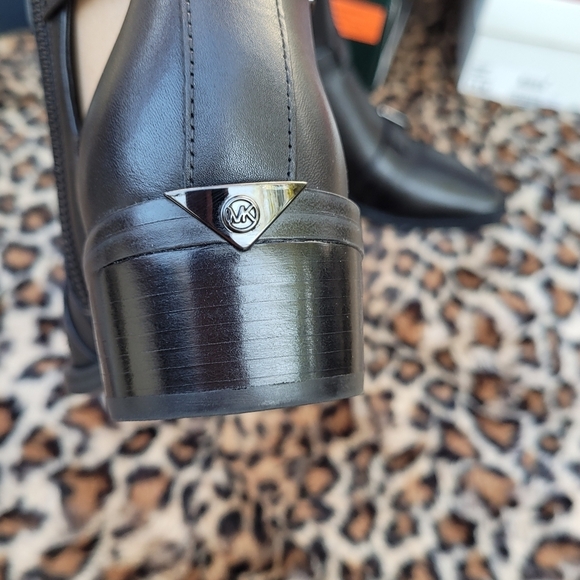 Michael Kors Radley Black Leather Pointed Toe Boots Sz 6.5 - Picture 14 of 16